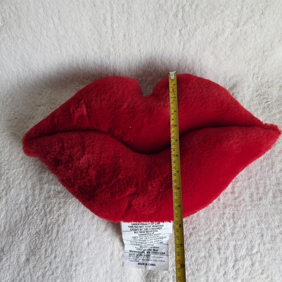 NWT Target 2025 Room Essentials Plush Lip Shaped Toss Red pillow, home decor - Picture 4 of 5
